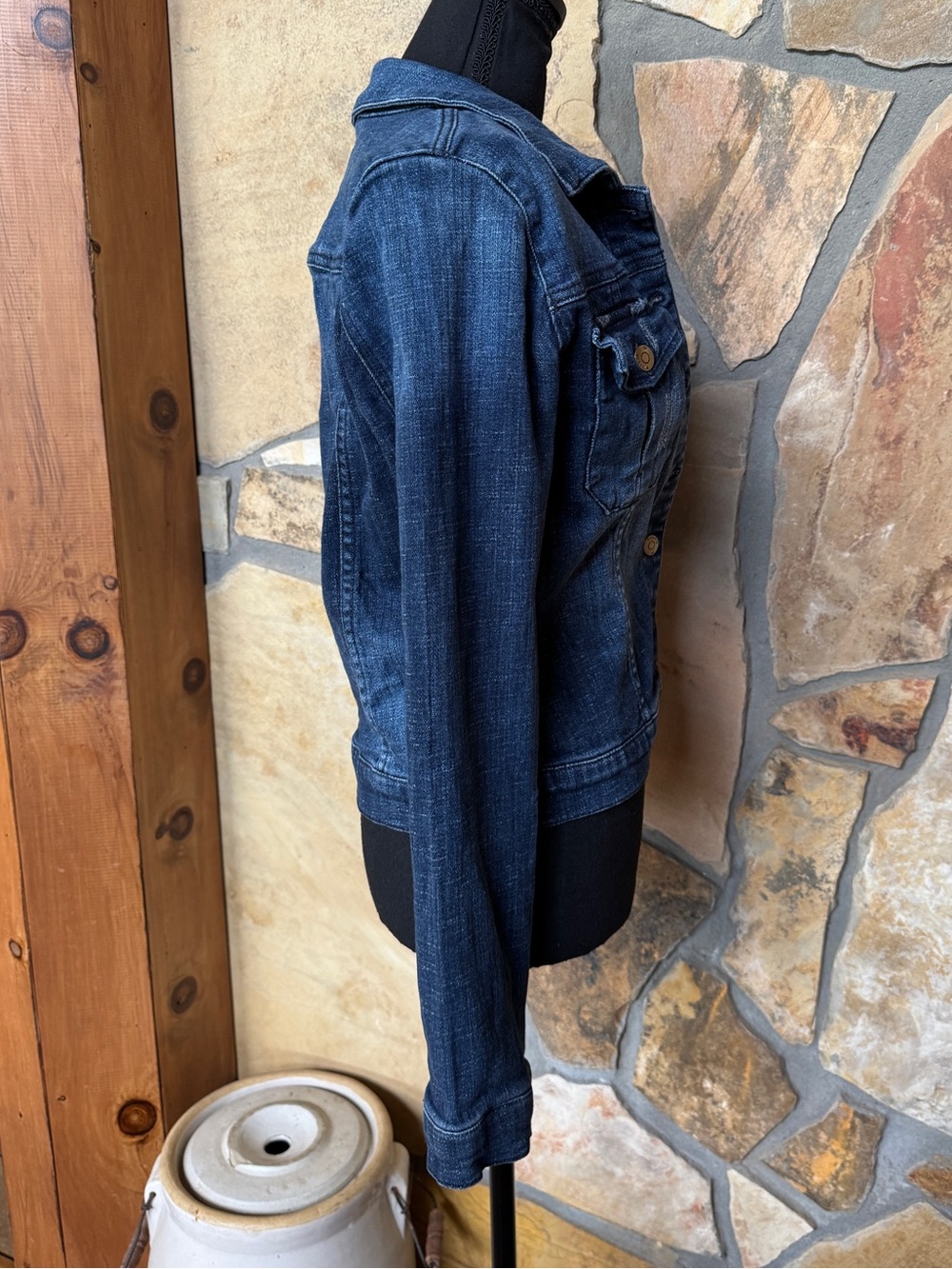 Pistola Blue Distressed Denim Button-Up Trucker Cropped Jean Jacket P5045N1 (M) - Picture 5 of 17